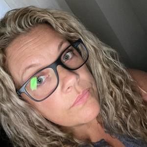 Meet your Posher, Stacy